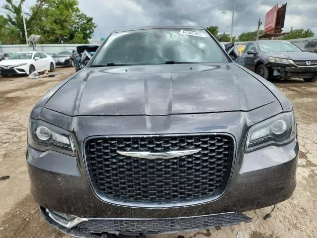 2019 CHRYSLER 300 S