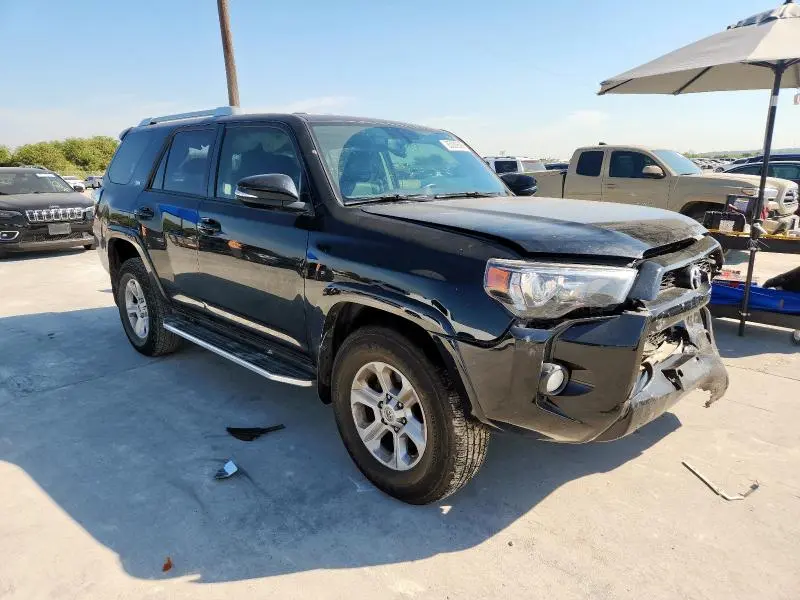 2018 TOYOTA 4RUNNER SR5  