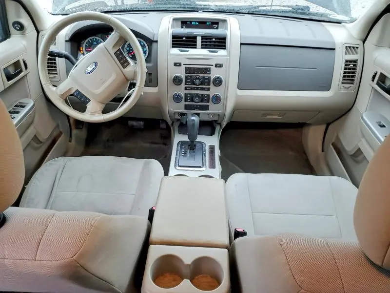 2011 FORD ESCAPE XLT  