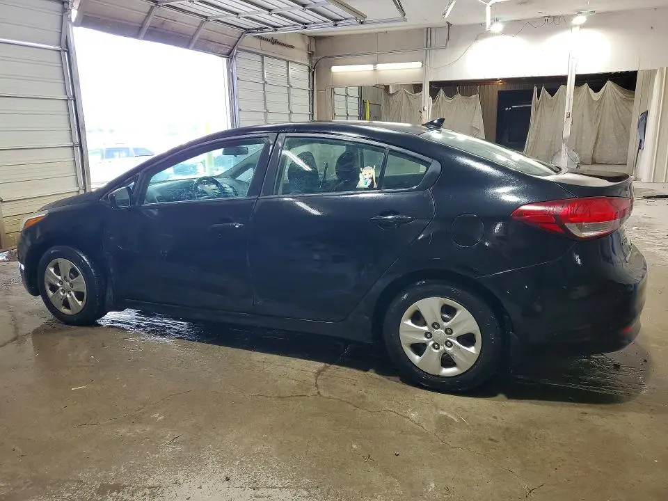 2017 KIA FORTE LX  