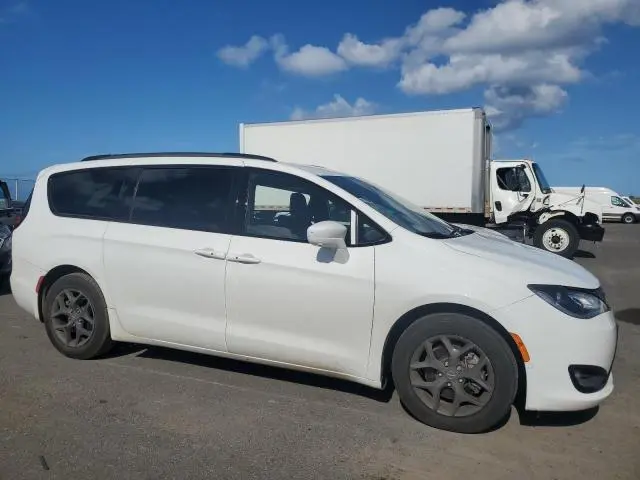 2020 CHRYSLER PACIFICA TOURING L PLUS  
