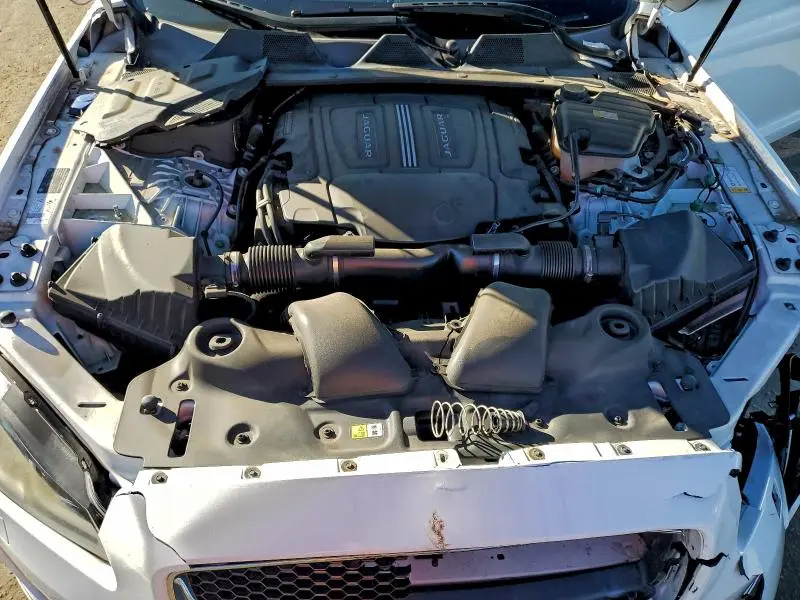 2019 JAGUAR XJ R - SPORT  