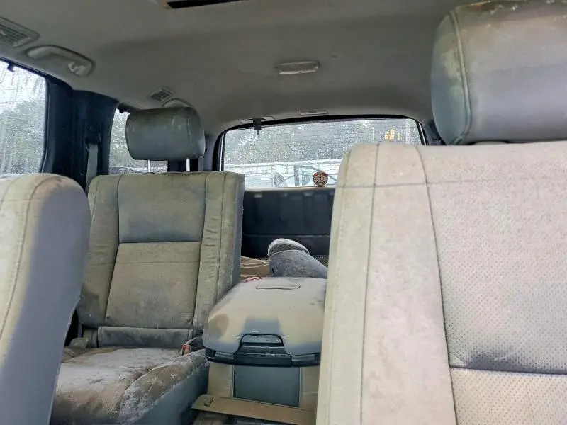 2010 TOYOTA SEQUOIA PLATINUM  