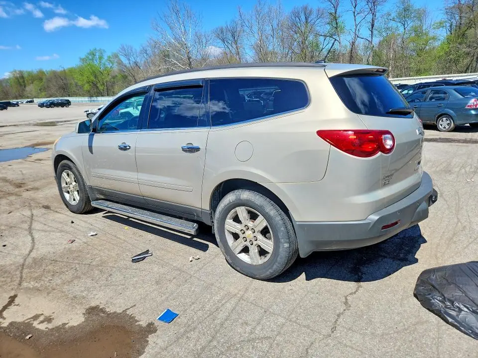 2011 CHEVROLET TRAVERSE LT  