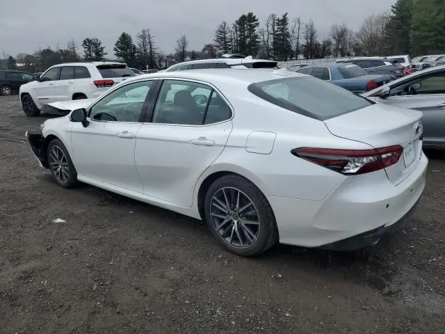 2023 TOYOTA CAMRY XLE  