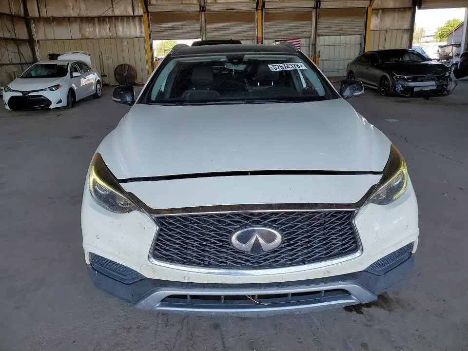 2019 INFINITI QX30 LUXE  