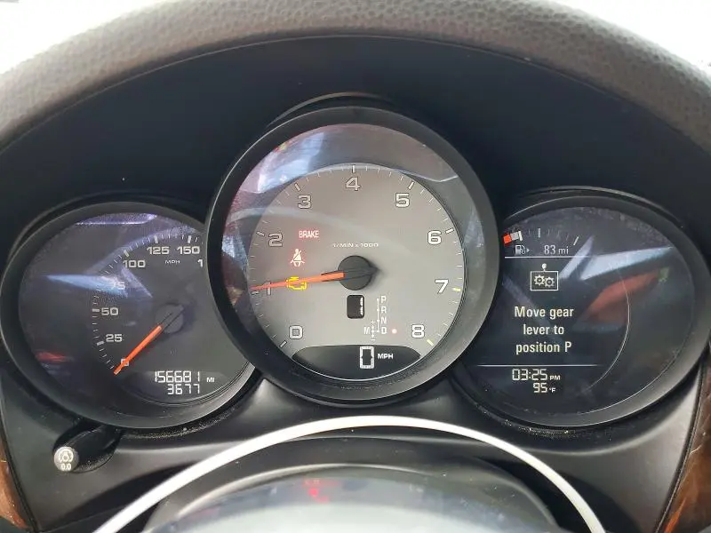 2015 PORSCHE MACAN S  