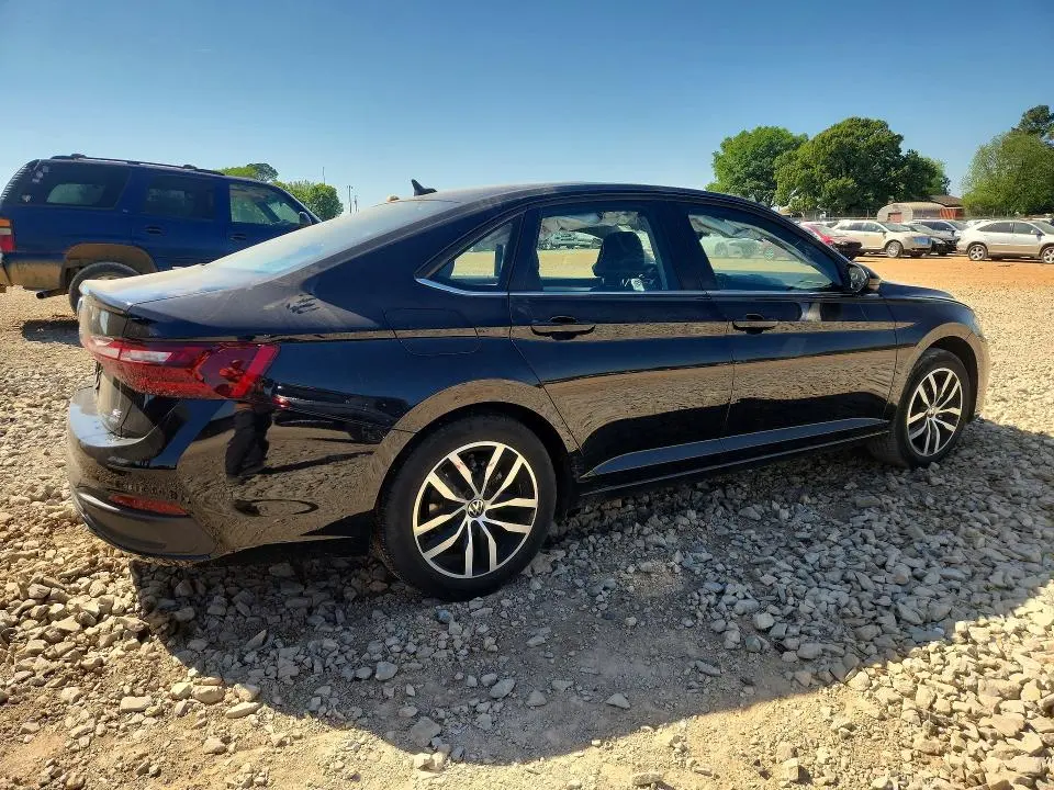 2025 VOLKSWAGEN JETTA SE  