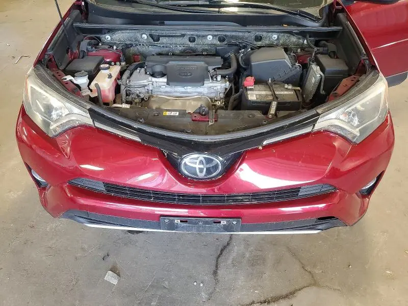 2018 TOYOTA RAV4 XLE  