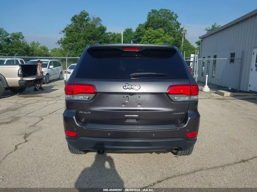 2020 JEEP GRAND CHEROKEE LAREDO E 4X4