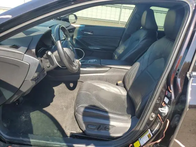 2022 TOYOTA AVALON LIMITED  