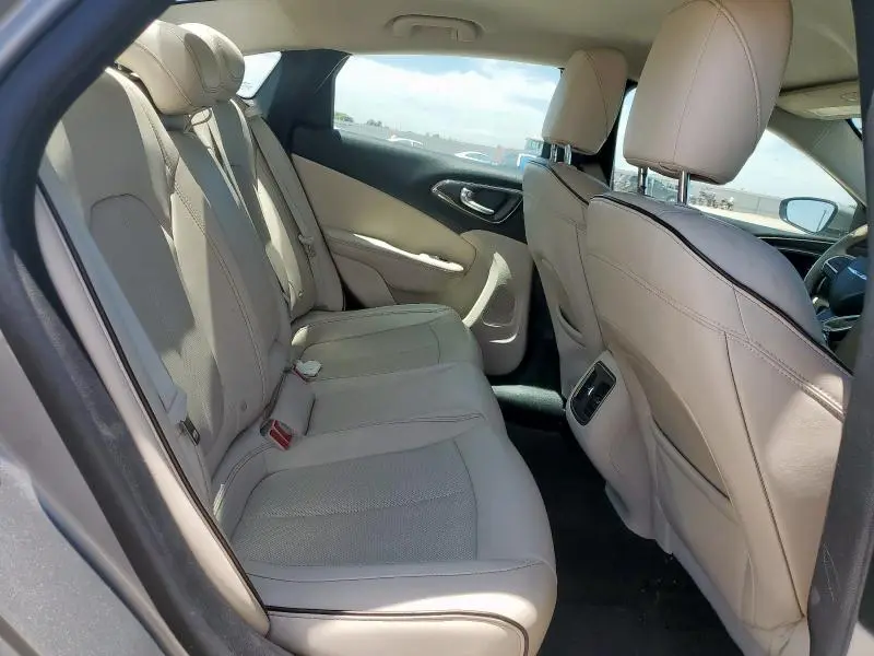 2015 CHRYSLER 200 C  