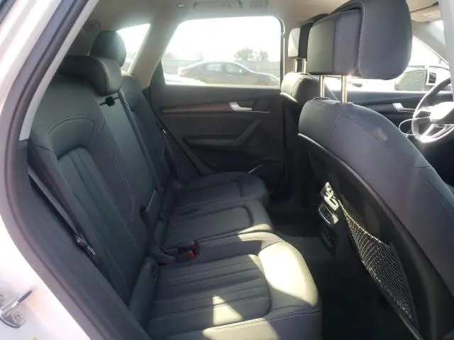 2024 AUDI Q5 PREMIUM 40  