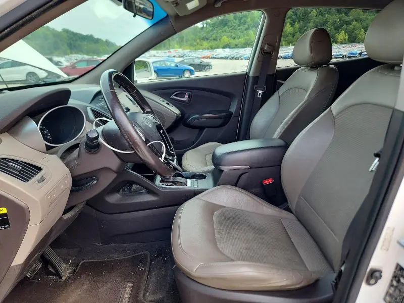 2014 HYUNDAI TUCSON SE  