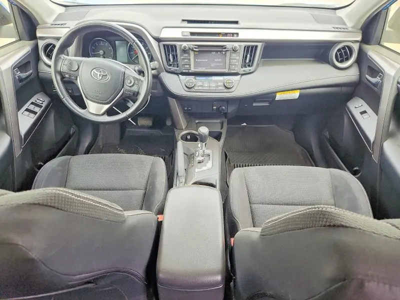 2017 TOYOTA RAV4 XLE  