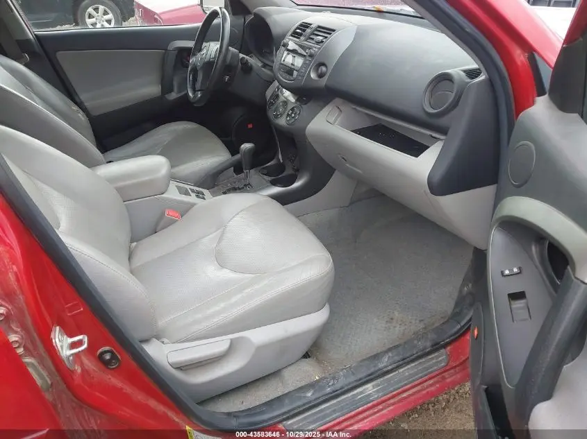 2011 TOYOTA RAV4 LIMITED