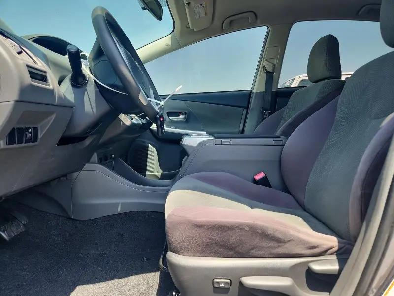 2012 TOYOTA PRIUS V THREE  