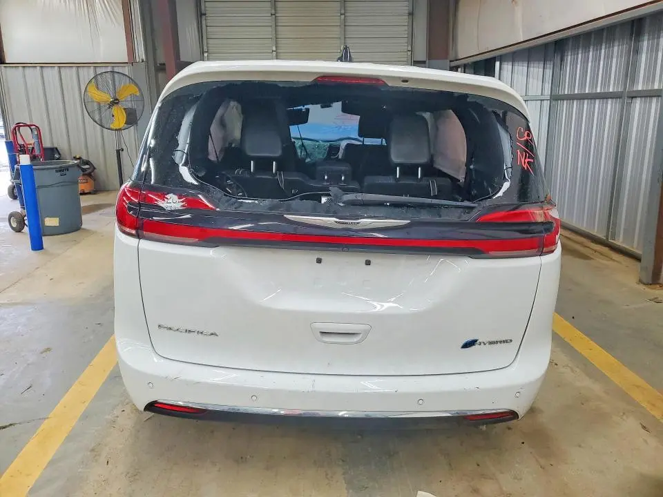 2025 CHRYSLER PACIFICA HYBRID SELECT  