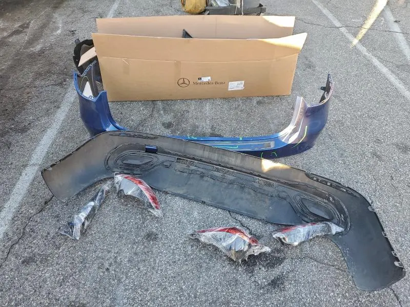 2023 MERCEDES-BENZ GLC 300  