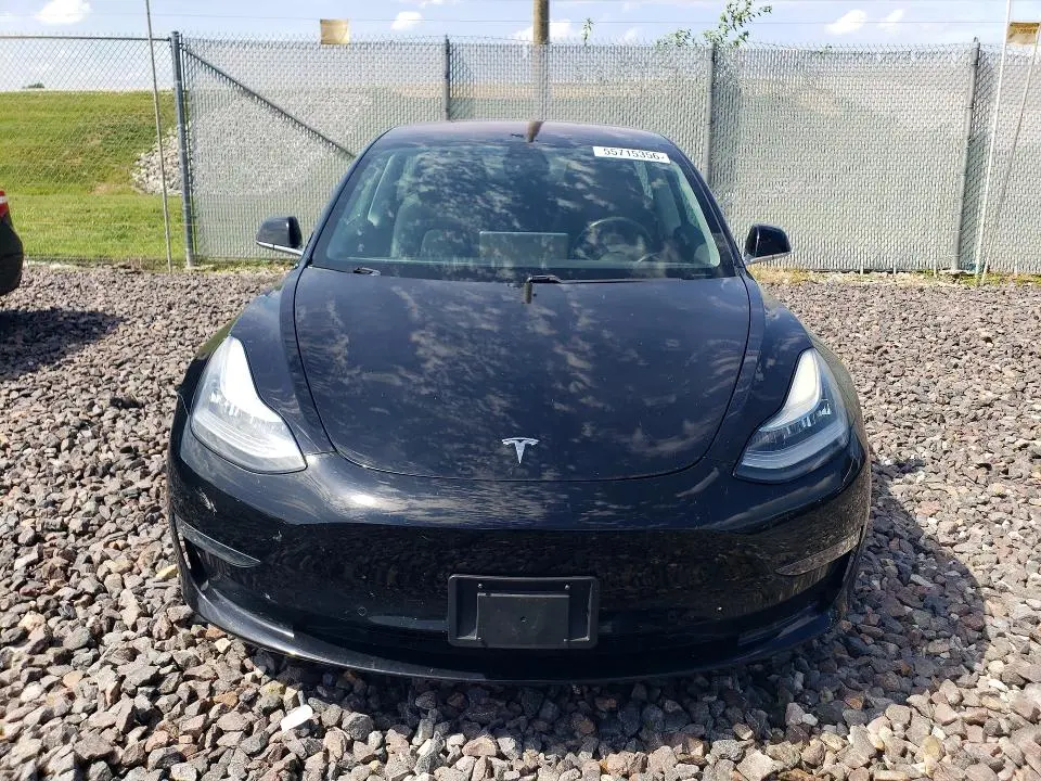 2018 TESLA MODEL 3   