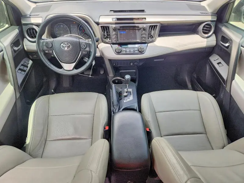 2017 TOYOTA RAV4 XLE  