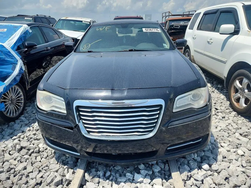 2013 CHRYSLER 300   