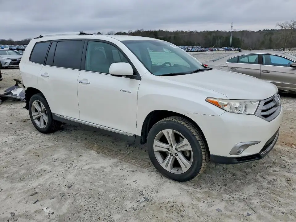 2013 TOYOTA HIGHLANDER LIMITED  