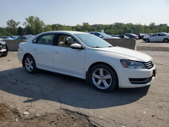 2012 VOLKSWAGEN PASSAT SE  