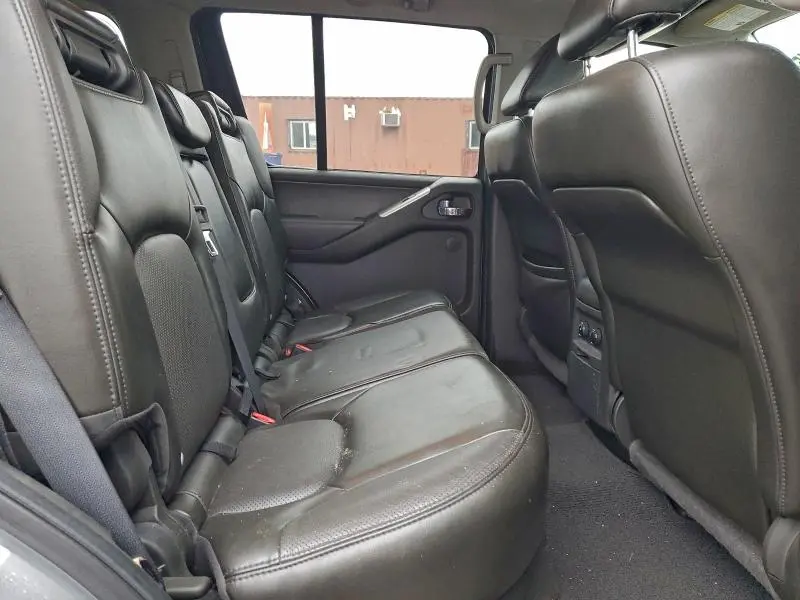 2012 NISSAN PATHFINDER S  