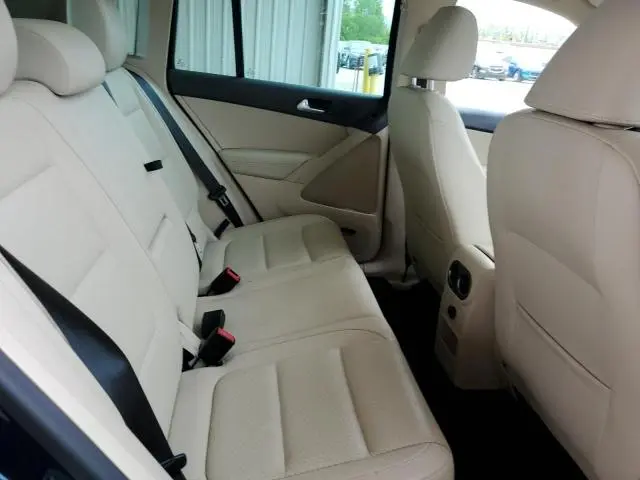 2014 VOLKSWAGEN TIGUAN S  