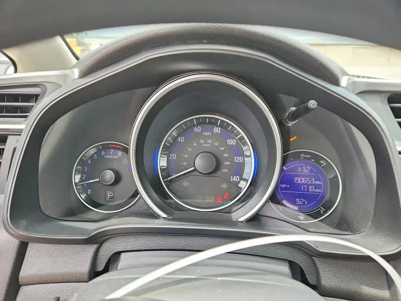 2016 HONDA FIT LX  