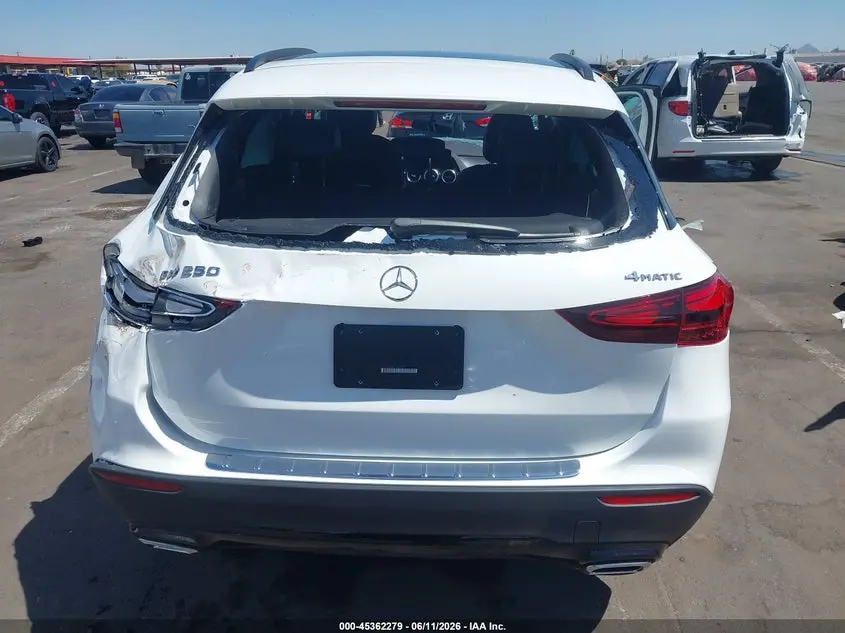 2026 MERCEDES-BENZ GLA 250 4MATIC