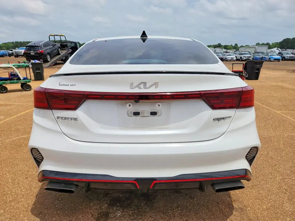2024 KIA FORTE GT  
