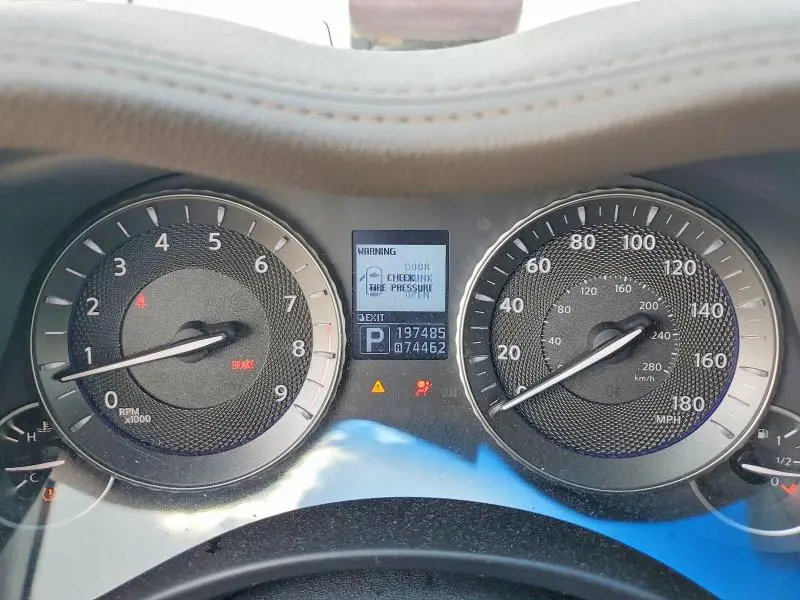 2011 INFINITI M37 BASE  