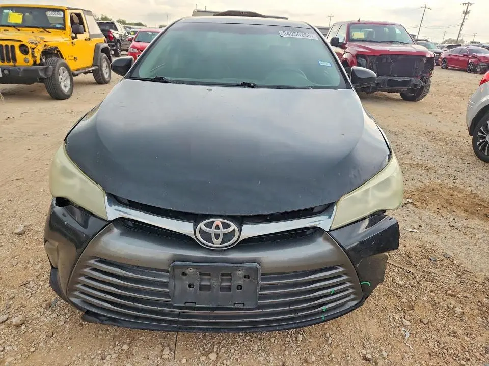 2015 TOYOTA CAMRY LE  