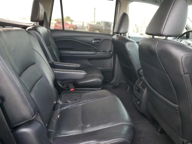 2016 HONDA PILOT ELITE  