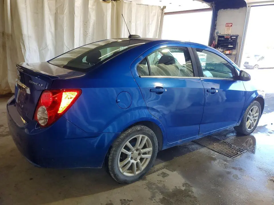 2016 CHEVROLET SONIC LT  