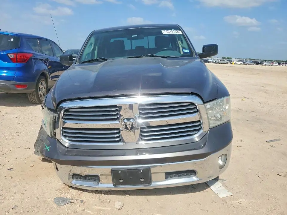 2014 RAM 1500 SLT  