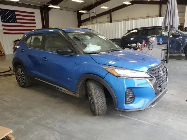 2024 NISSAN KICKS SR  