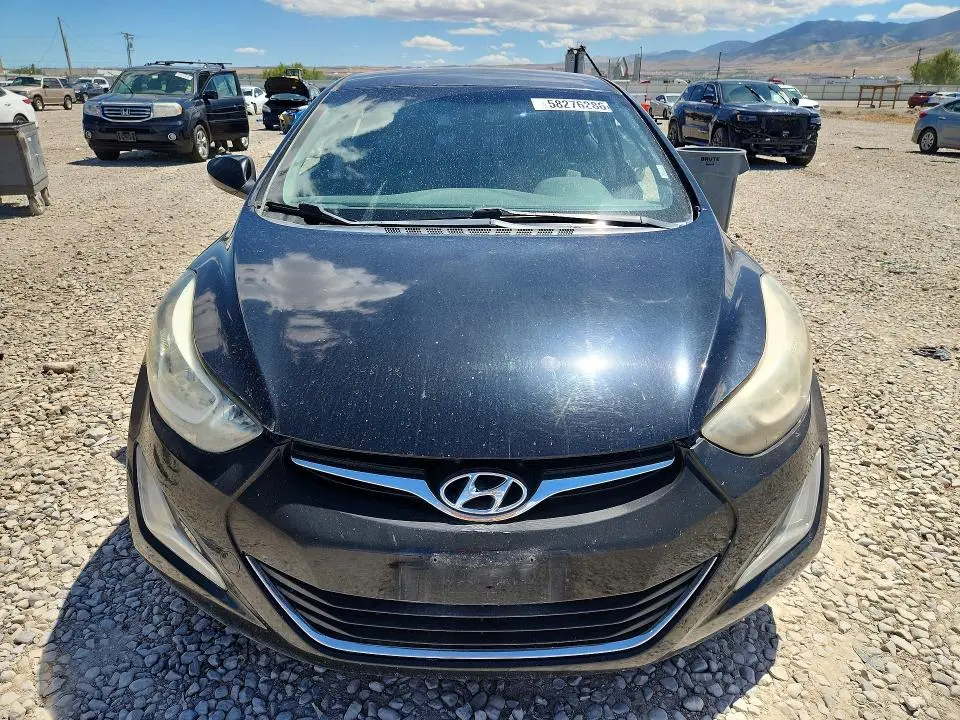 2014 HYUNDAI ELANTRA SE  