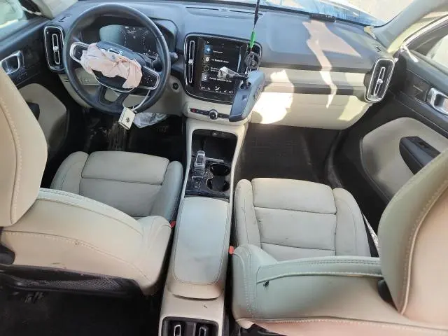 2021 VOLVO XC40 T5 INSCRIPTION  