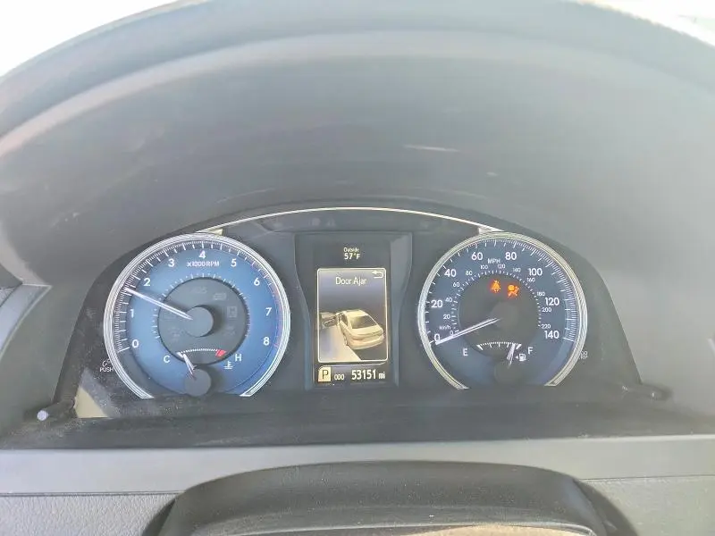 2016 TOYOTA CAMRY LE  