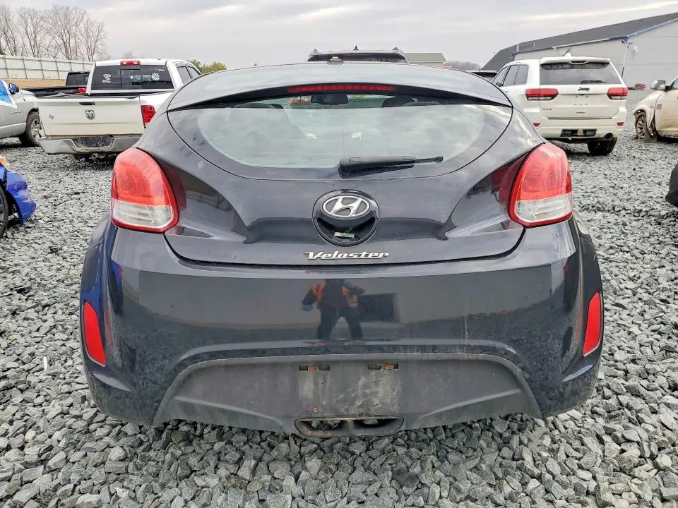 2012 HYUNDAI VELOSTER BASE  