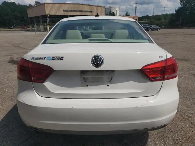 2013 VOLKSWAGEN PASSAT SE  