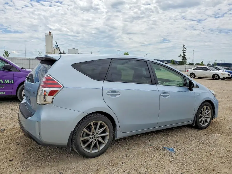 2016 TOYOTA PRIUS V FIVE  