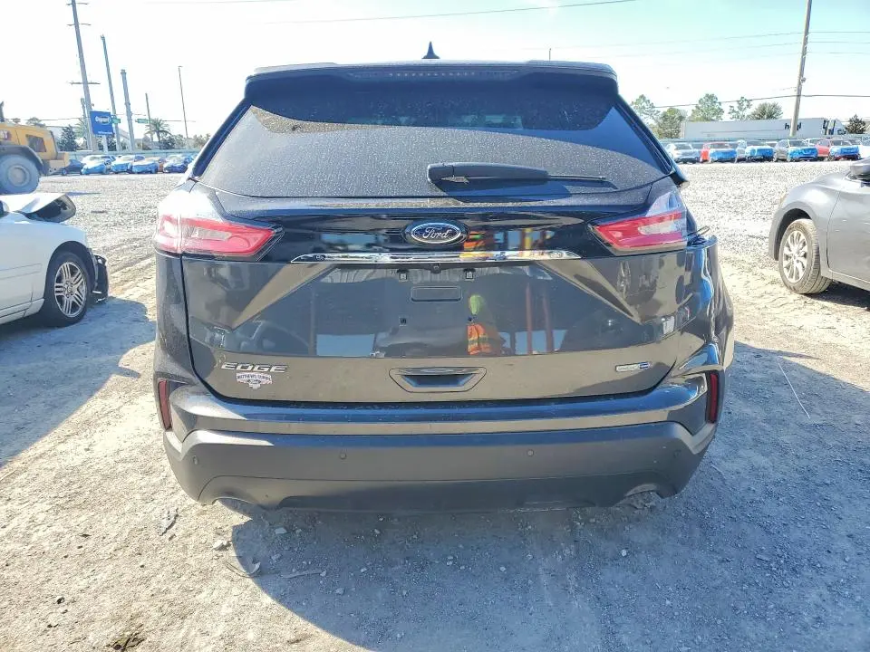 2020 FORD EDGE SE  