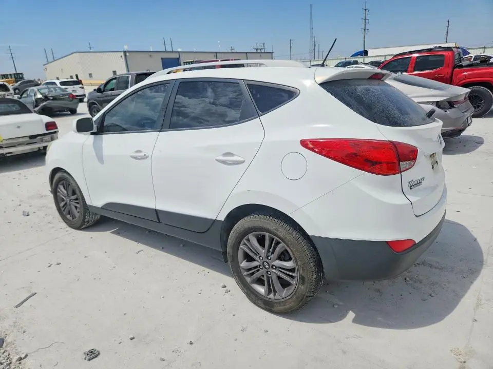 2015 HYUNDAI TUCSON SE  