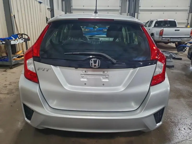 2015 HONDA FIT LX  