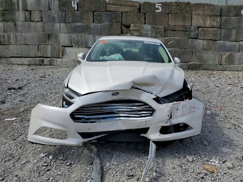 2015 FORD FUSION SE  