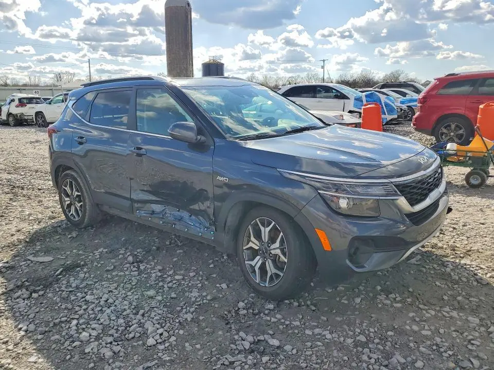 2023 KIA SELTOS   